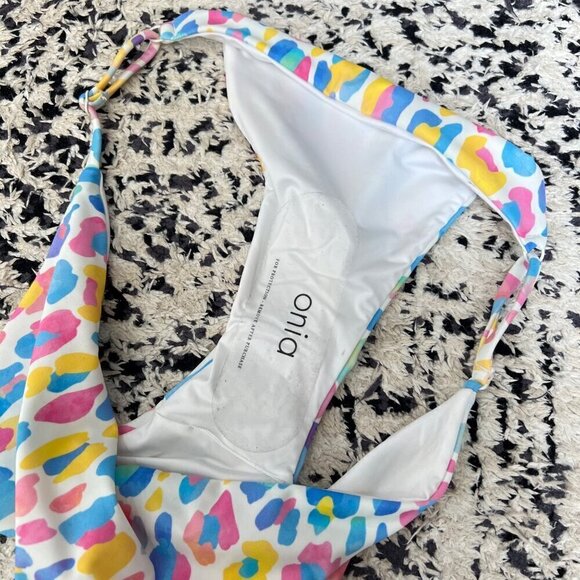 Onia NWT Alexa Watercolor triangle bikini bottom, White/blue/pink, Size XL - Picture 8 of 8